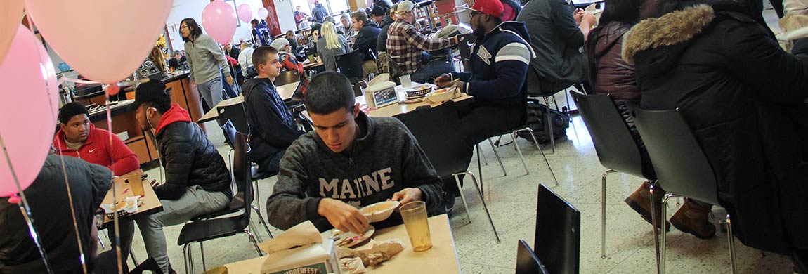 students eating at seneca dining hall